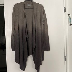 Barefoot Dreams shawl collar assymetrical cardigan. Size s/m